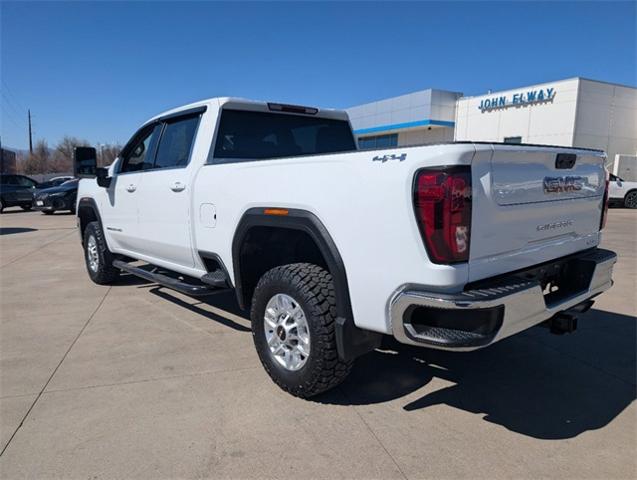 2023 GMC Sierra 2500 HD Vehicle Photo in ENGLEWOOD, CO 80113-6708