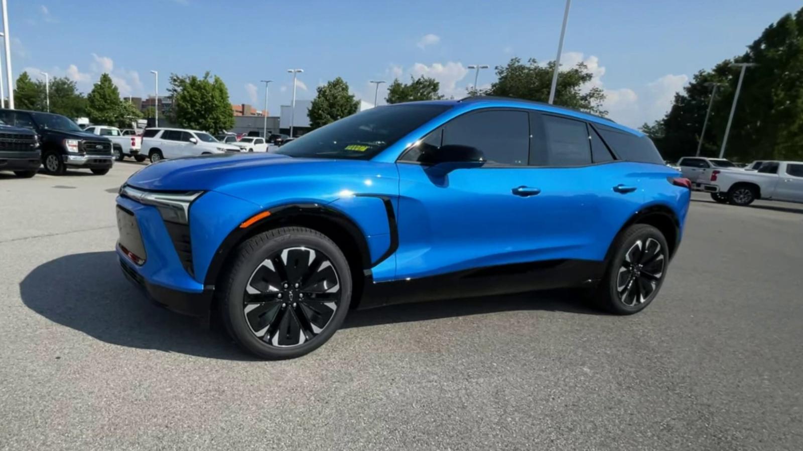 2024 Chevrolet Blazer EV Vehicle Photo in BENTONVILLE, AR 72712-4322