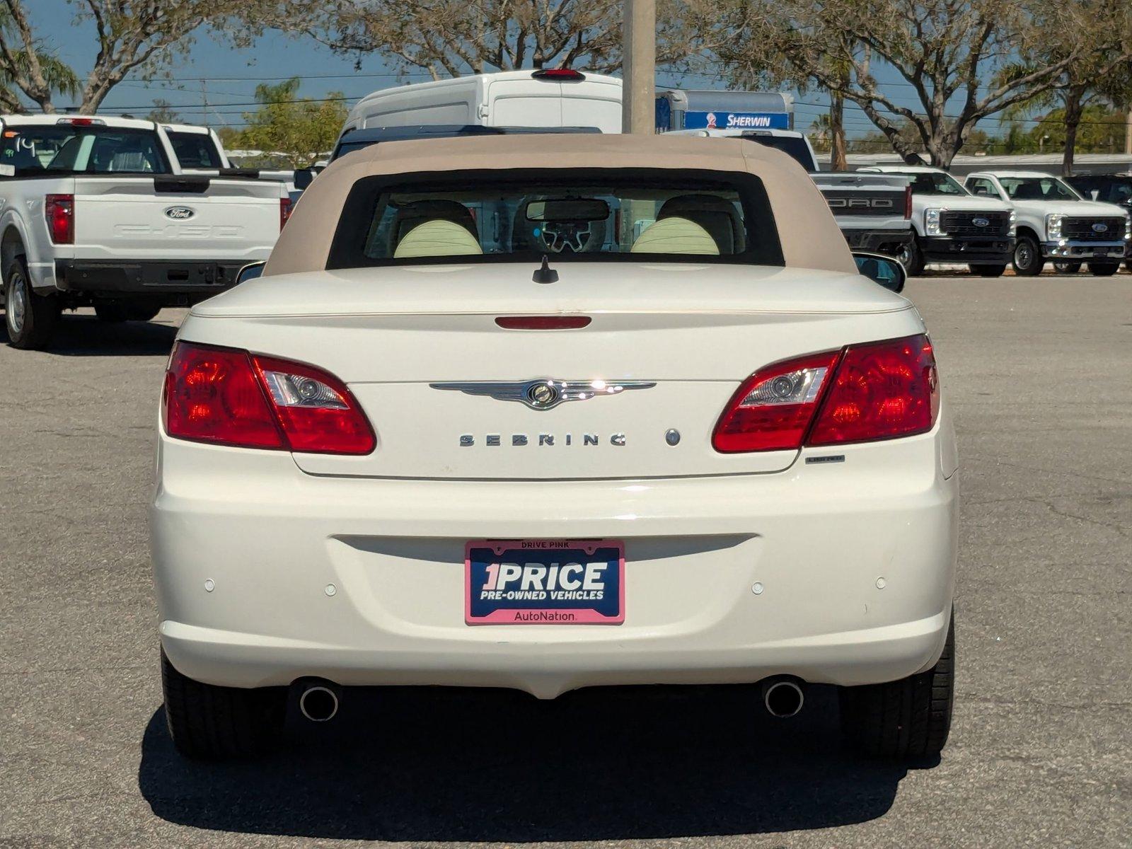 2010 Chrysler Sebring Vehicle Photo in St. Petersburg, FL 33713