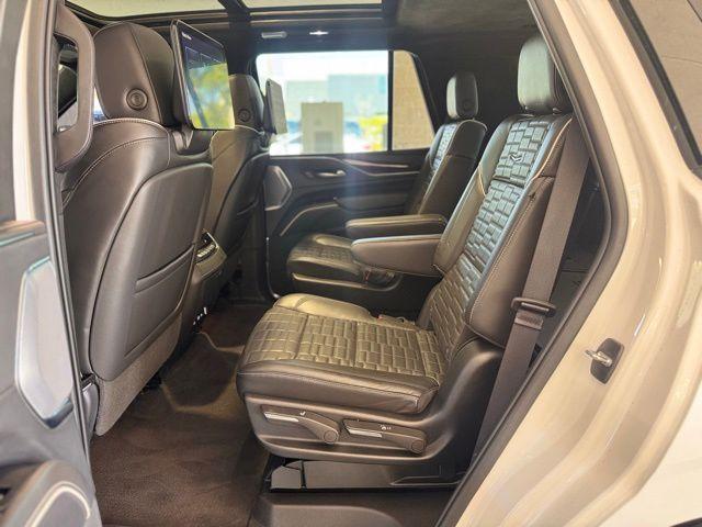 2022 Cadillac Escalade Vehicle Photo in DELRAY BEACH, FL 33483-3294