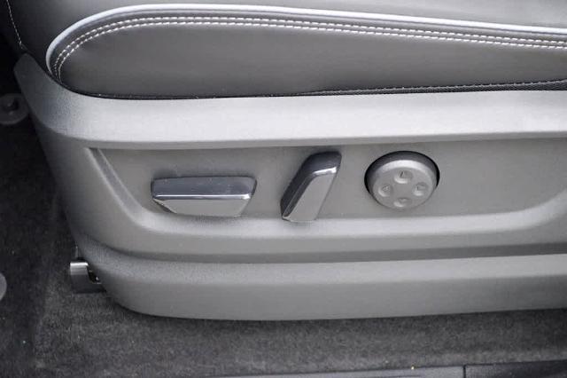 2025 INFINITI QX80 Vehicle Photo in Houston, TX 77090