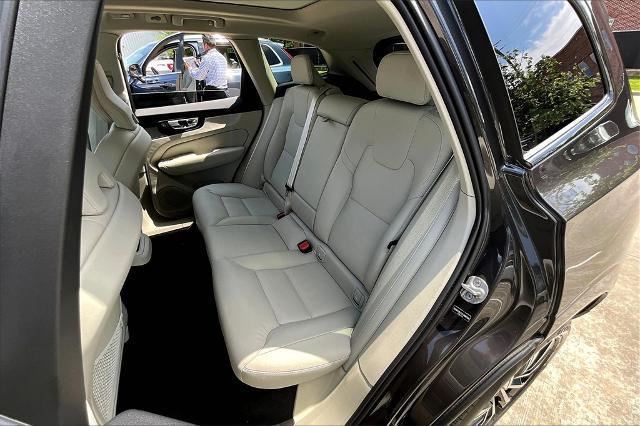 2025 Volvo XC60 Vehicle Photo in Houston, TX 77007