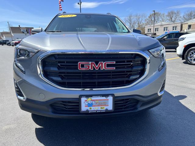 2021 GMC Terrain Vehicle Photo in MASSENA, NY 13662-2255