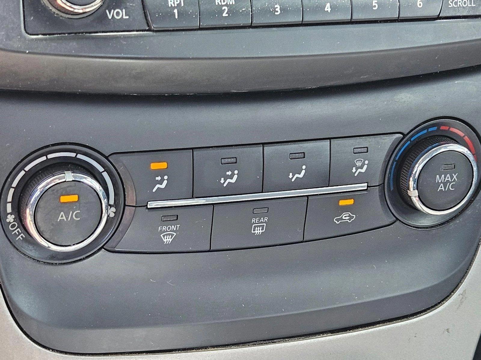 2015 Nissan Sentra Vehicle Photo in GREENACRES, FL 33463-3207