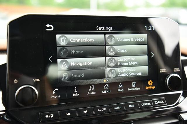 2025 Nissan Pathfinder Vehicle Photo in Ballwin, MO 63011