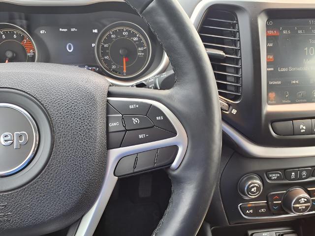 2018 Jeep Cherokee Vehicle Photo in Oshkosh, WI 54904