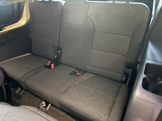 2025 Chevrolet Traverse Vehicle Photo in COLUMBIA, MO 65203-3903