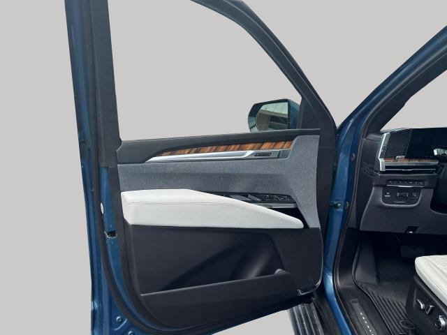 2025 Cadillac Escalade Vehicle Photo in MADISON, WI 53713-3220