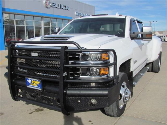 Used 2019 Chevrolet Silverado 3500HD High Country with VIN 1GC4KYEY0KF265610 for sale in Gothenburg, NE