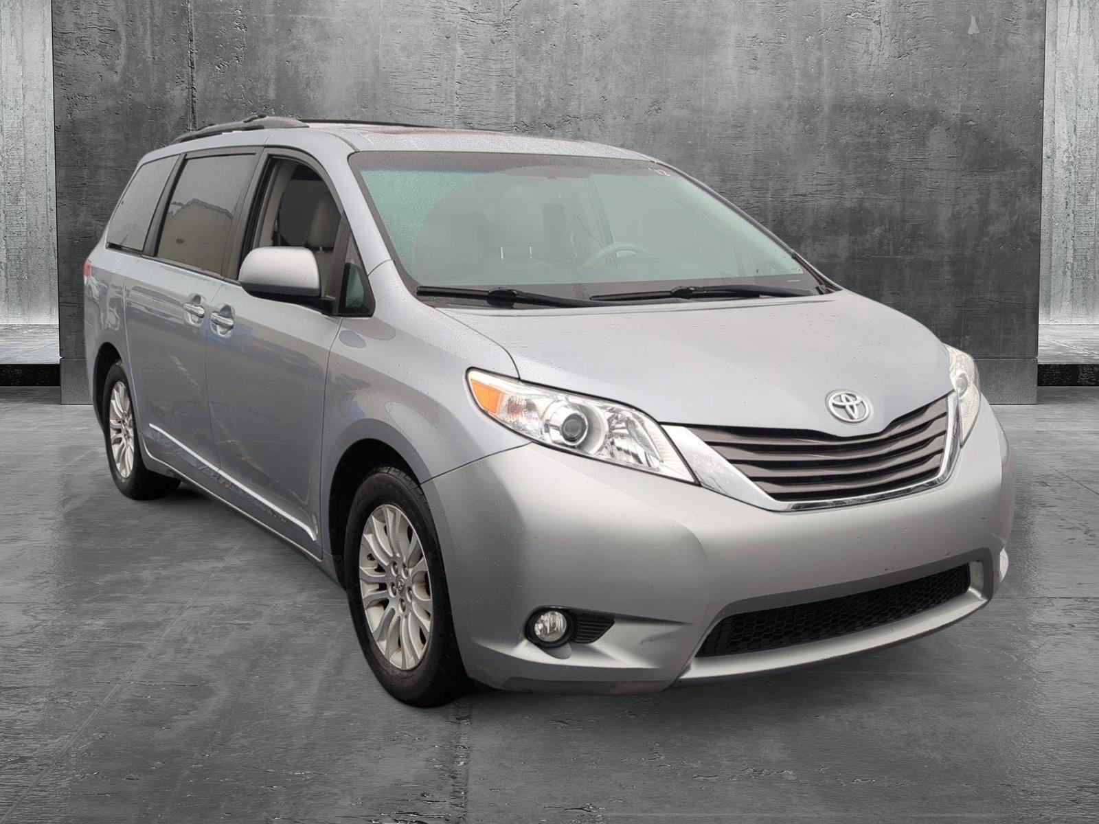 2012 Toyota Sienna Vehicle Photo in Memphis, TN 38128