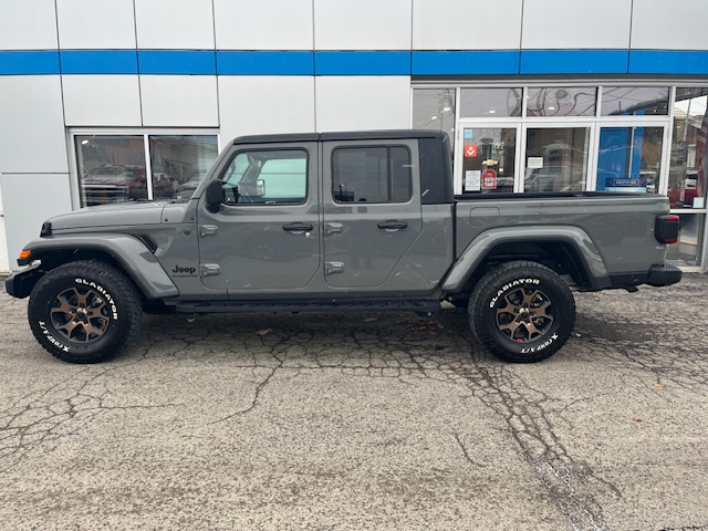 Used 2022 Jeep Gladiator Sport S with VIN 1C6HJTAG0NL106507 for sale in New Bethlehem, PA