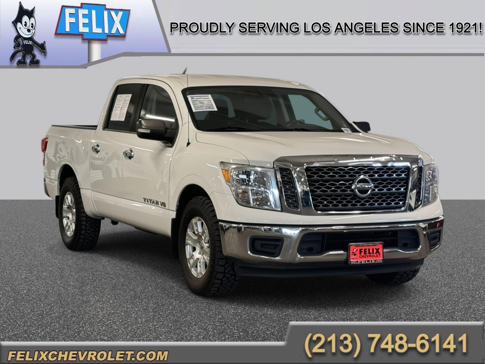 2018 Nissan Titan Vehicle Photo in LOS ANGELES, CA 90007-3794