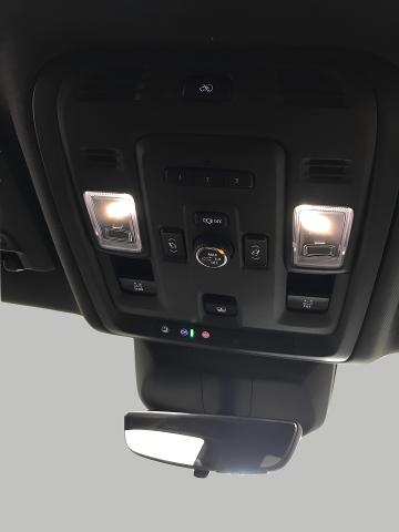 2021 Cadillac Escalade Vehicle Photo in GREEN BAY, WI 54303-3330