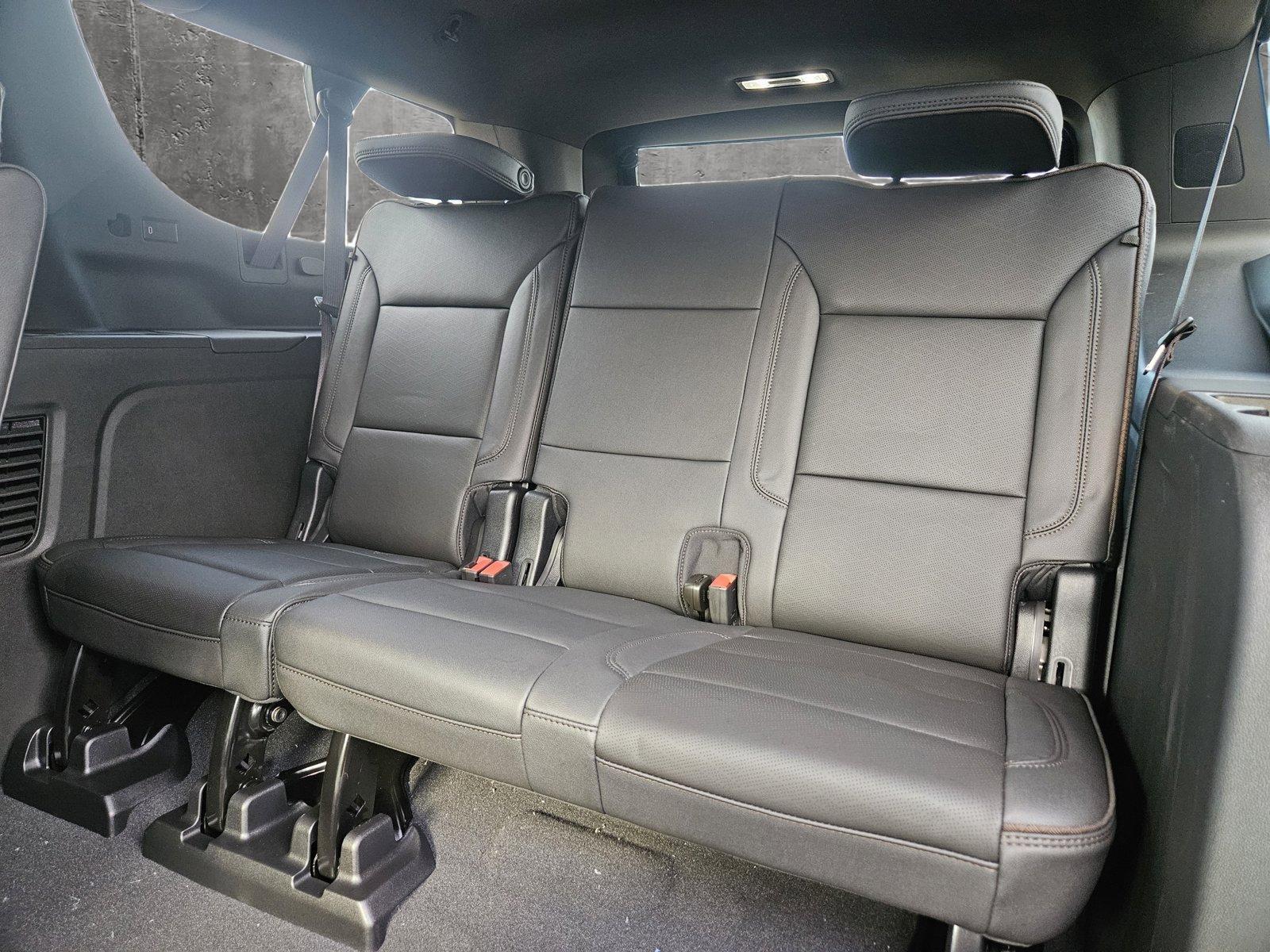 2024 Chevrolet Suburban Vehicle Photo in WACO, TX 76710-2592