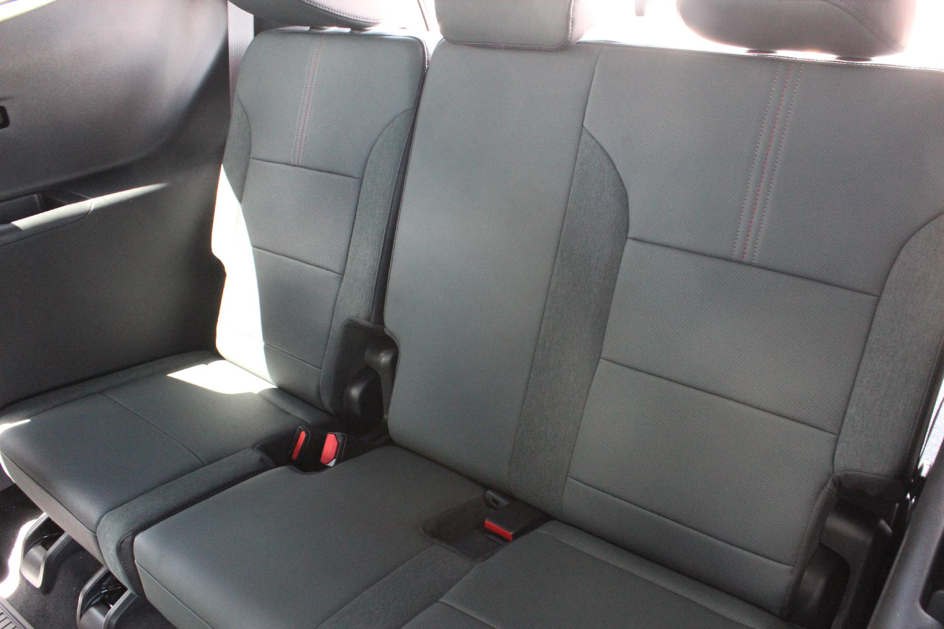 2025 GMC Acadia Vehicle Photo in AURORA, CO 80012-4011