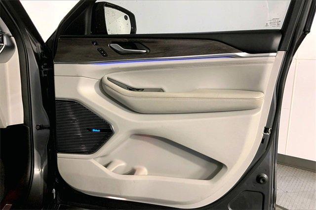 2021 Jeep Grand Cherokee L Vehicle Photo in KANSAS CITY, MO 64114-4502