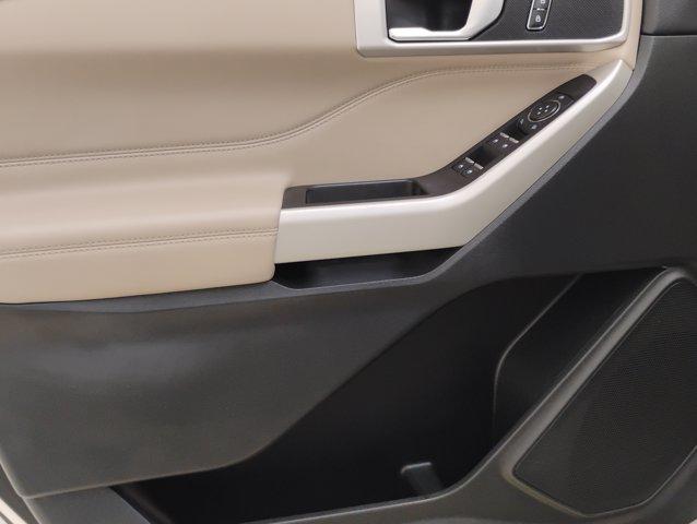 2021 Ford Explorer Vehicle Photo in PINEVILLE, NC 28134-8495