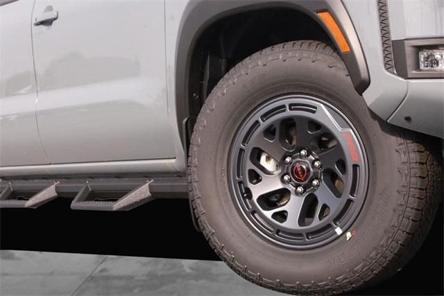 2025 Nissan Frontier Vehicle Photo in Hazelwood, MO 63042
