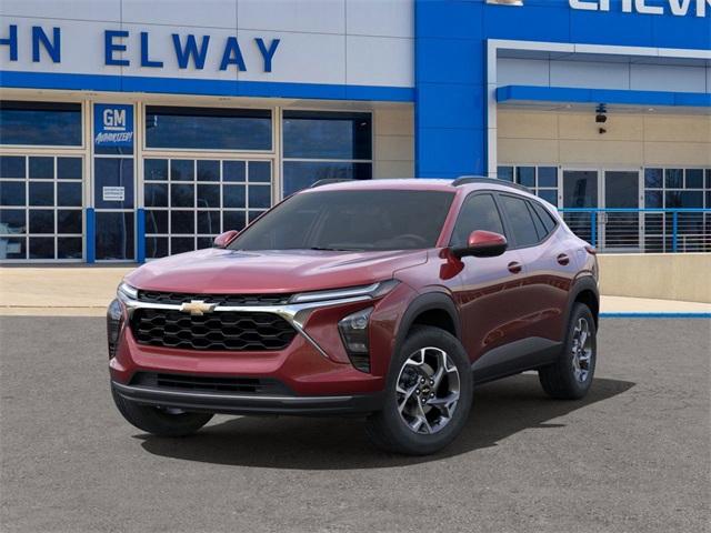 2025 Chevrolet Trax Vehicle Photo in ENGLEWOOD, CO 80113-6708