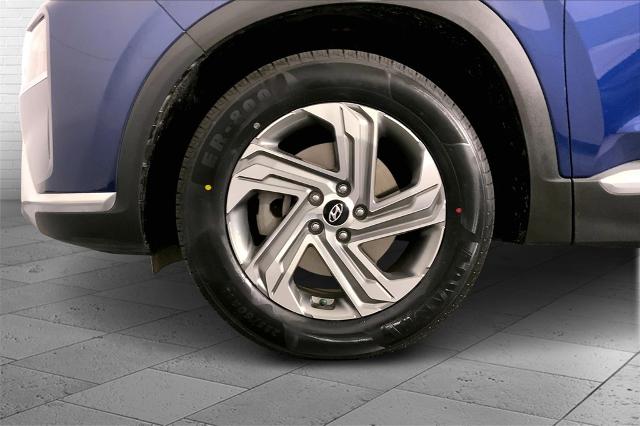 2022 Hyundai SANTA FE Vehicle Photo in Lees Summit, MO 64086