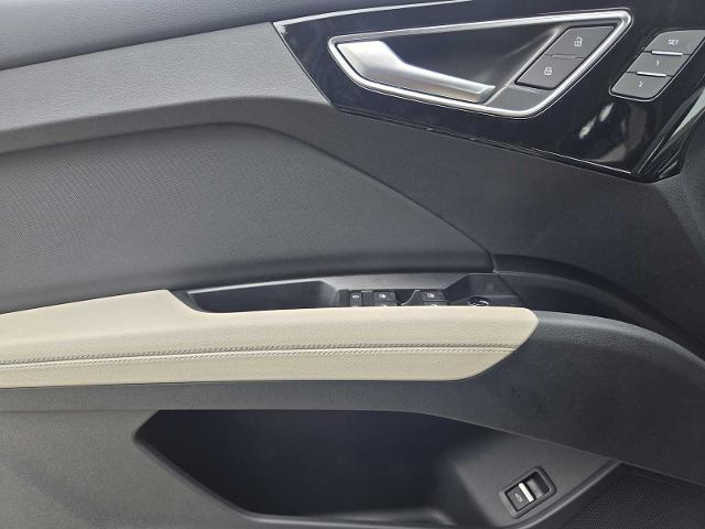 2025 Audi Q4 e-tron Vehicle Photo in SUGAR LAND, TX 77478