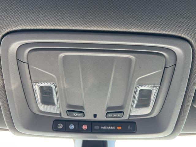 2021 Chevrolet Silverado 1500 Vehicle Photo in GREEN BAY, WI 54304-5303