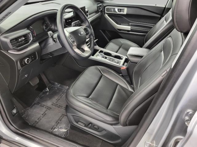 2023 Ford Explorer Vehicle Photo in Neenah, WI 54956