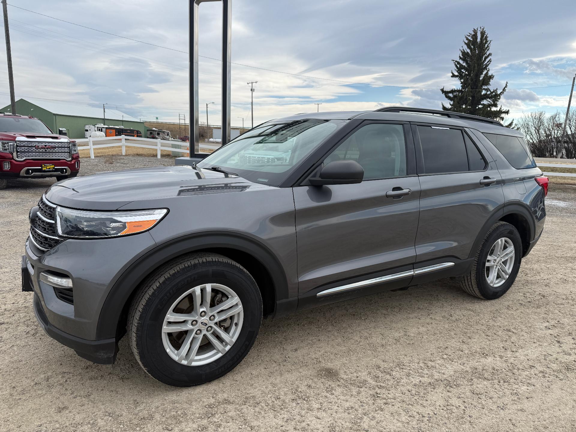 2021 Ford Explorer XLT AWD