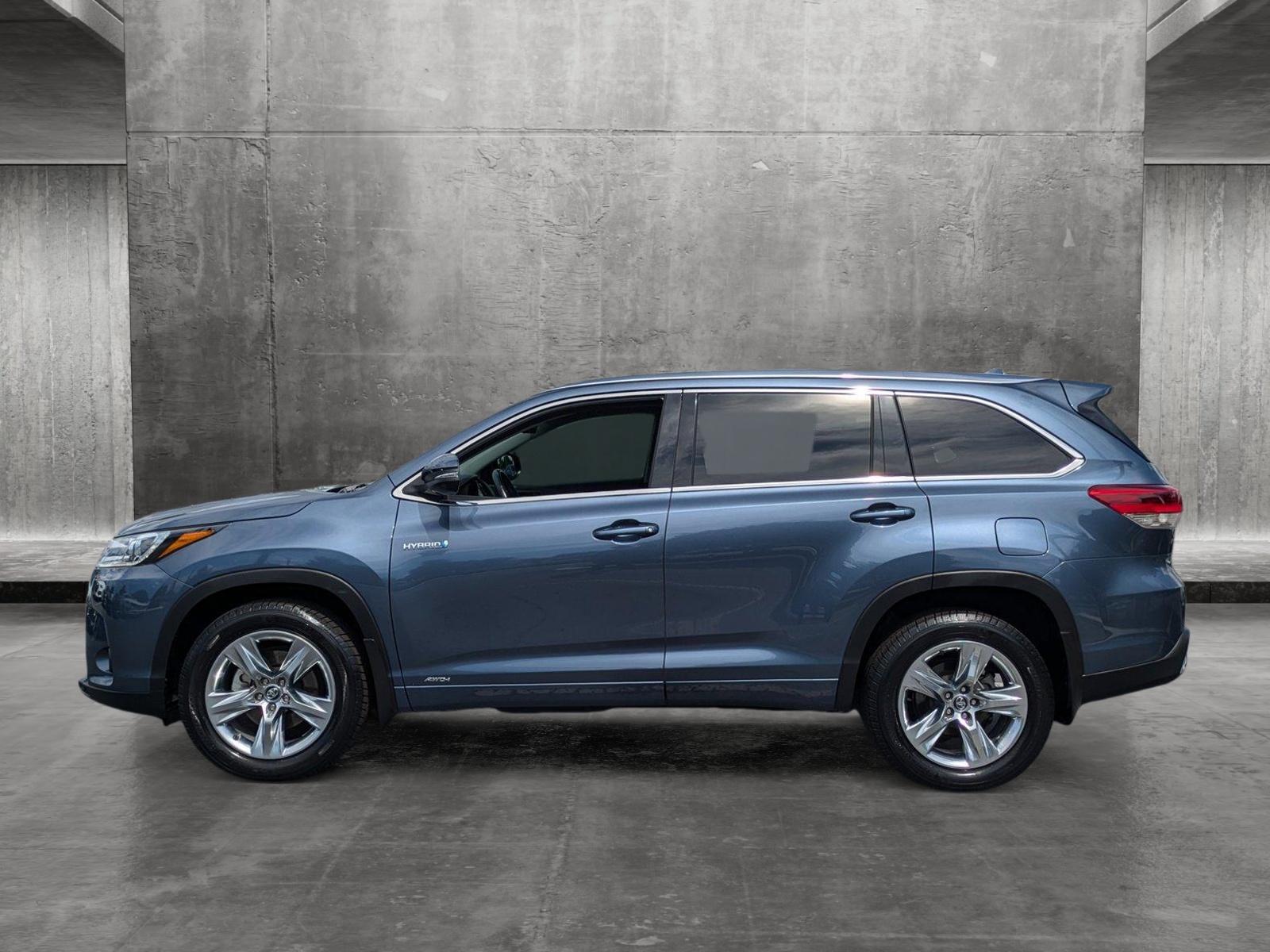 2019 Toyota Highlander Vehicle Photo in Clearwater, FL 33761