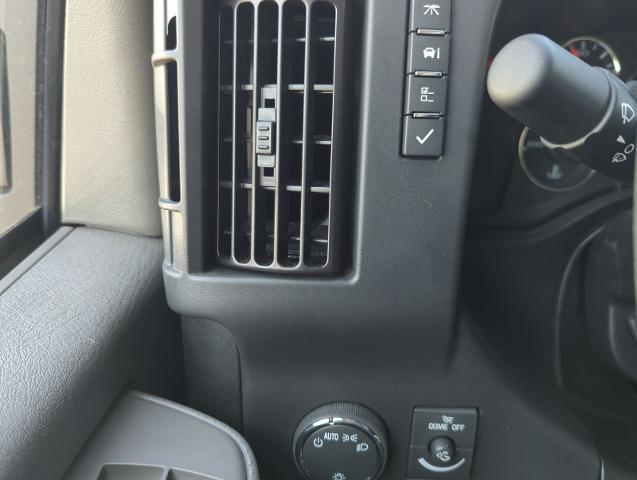 2024 GMC Savana Cutaway 3500 Vehicle Photo in PASADENA, CA 91107-3803