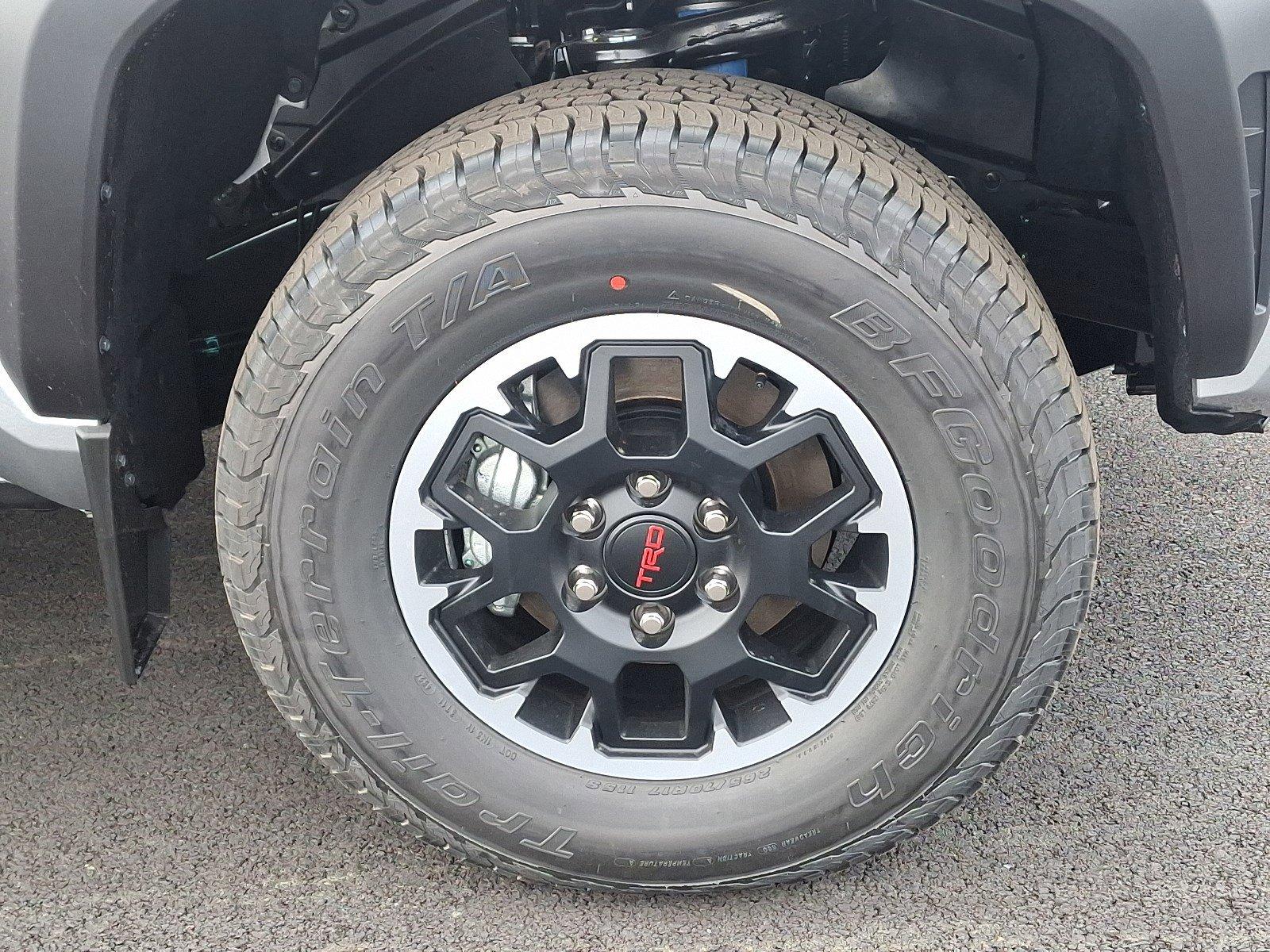 2024 Toyota Tacoma 4WD Vehicle Photo in Harrisburg, PA 17111