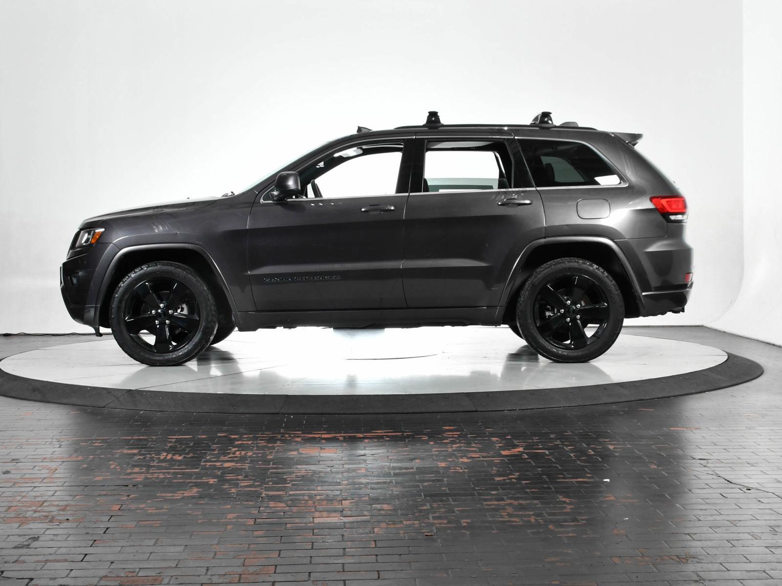 2015 Jeep Grand Cherokee Vehicle Photo in DALLAS, TX 75235