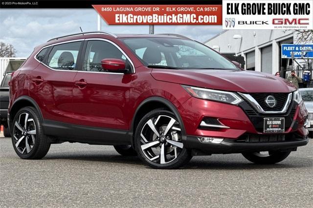 2022 Nissan Rogue Sport Vehicle Photo in ELK GROVE, CA 95757-8703