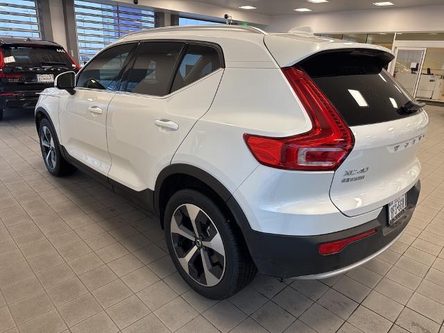 2025 Volvo XC40 Vehicle Photo in Grapevine, TX 76051