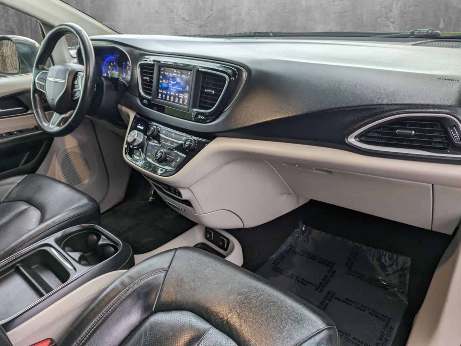 2020 Chrysler Pacifica Vehicle Photo in WEST PALM BEACH, FL 33407-3296