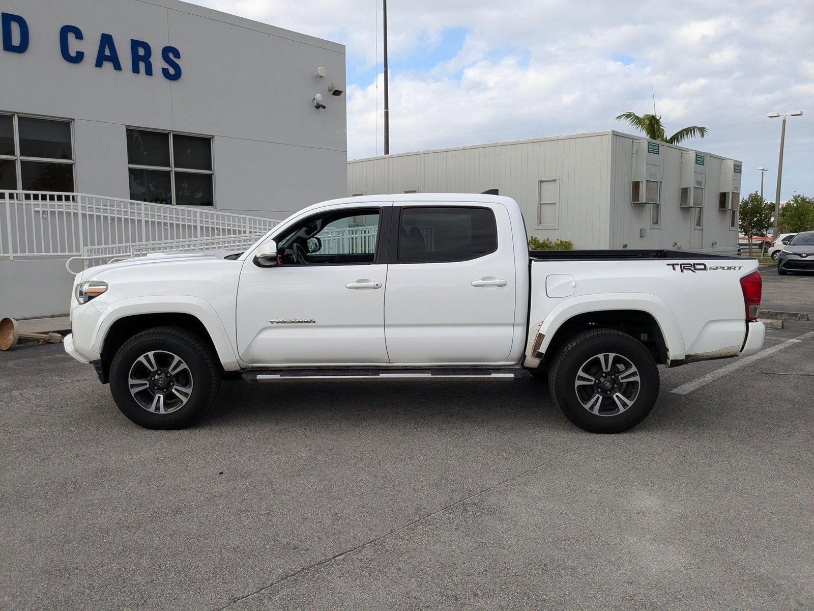 2016 Toyota Tacoma Vehicle Photo in Miami, FL 33015