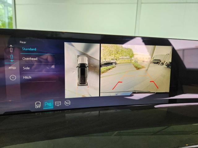 2025 Cadillac Escalade IQ Vehicle Photo in HOUSTON, TX 77079