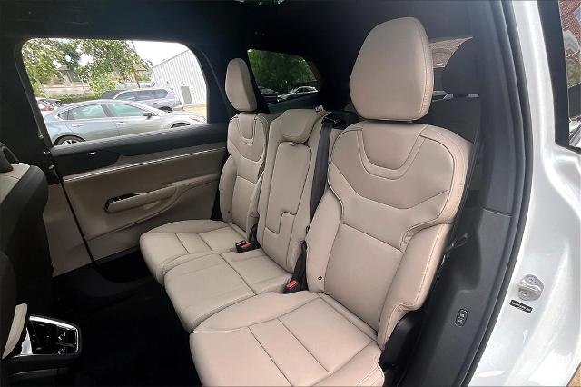 2025 Volvo EX90 Vehicle Photo in Houston, TX 77007