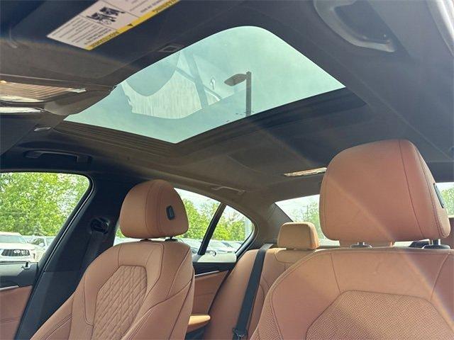 2023 BMW 540i xDrive Vehicle Photo in Willow Grove, PA 19090
