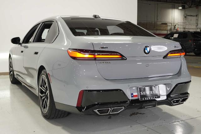 2023 BMW 760i xDrive Vehicle Photo in GRAPEVINE, TX 76051