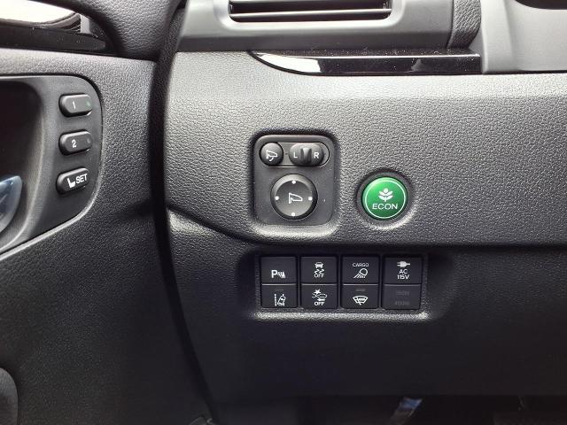 2025 Honda Ridgeline Vehicle Photo in Oshkosh, WI 54904