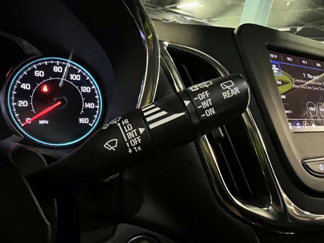 2022 Chevrolet Equinox Vehicle Photo in Roslyn, NY 11576