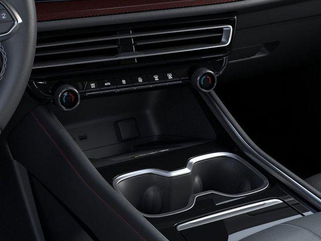 2025 Chevrolet Traverse Vehicle Photo in DANBURY, CT 06810-5034
