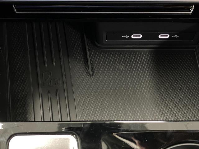 2025 Volkswagen Atlas Vehicle Photo in Appleton, WI 54913
