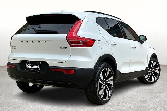 2025 Volvo XC40 Vehicle Photo in Houston, TX 77007