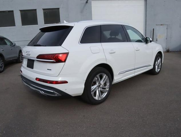 2021 Audi Q7 Vehicle Photo in DETROIT, MI 48207-4102