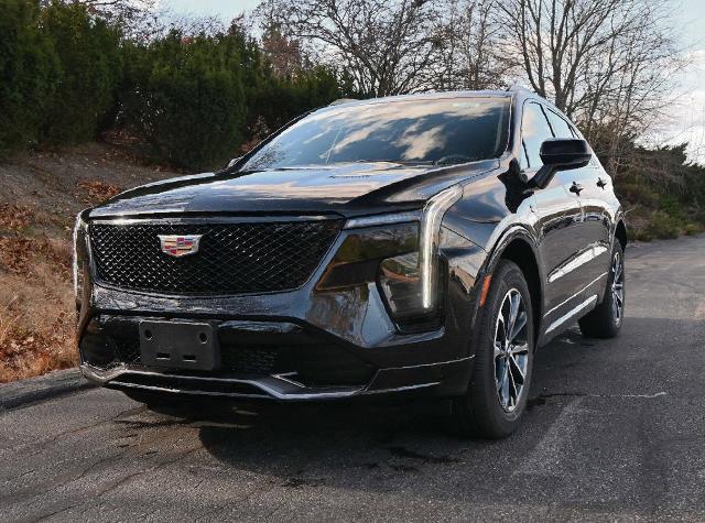 2025 Cadillac XT4 Vehicle Photo in NORWOOD, MA 02062-5222