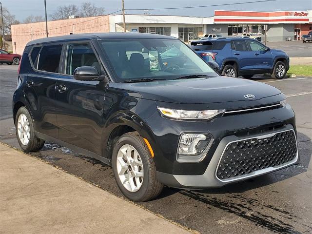 Used 2021 Kia Soul S with VIN KNDJ23AU2M7124530 for sale in Albion, MI