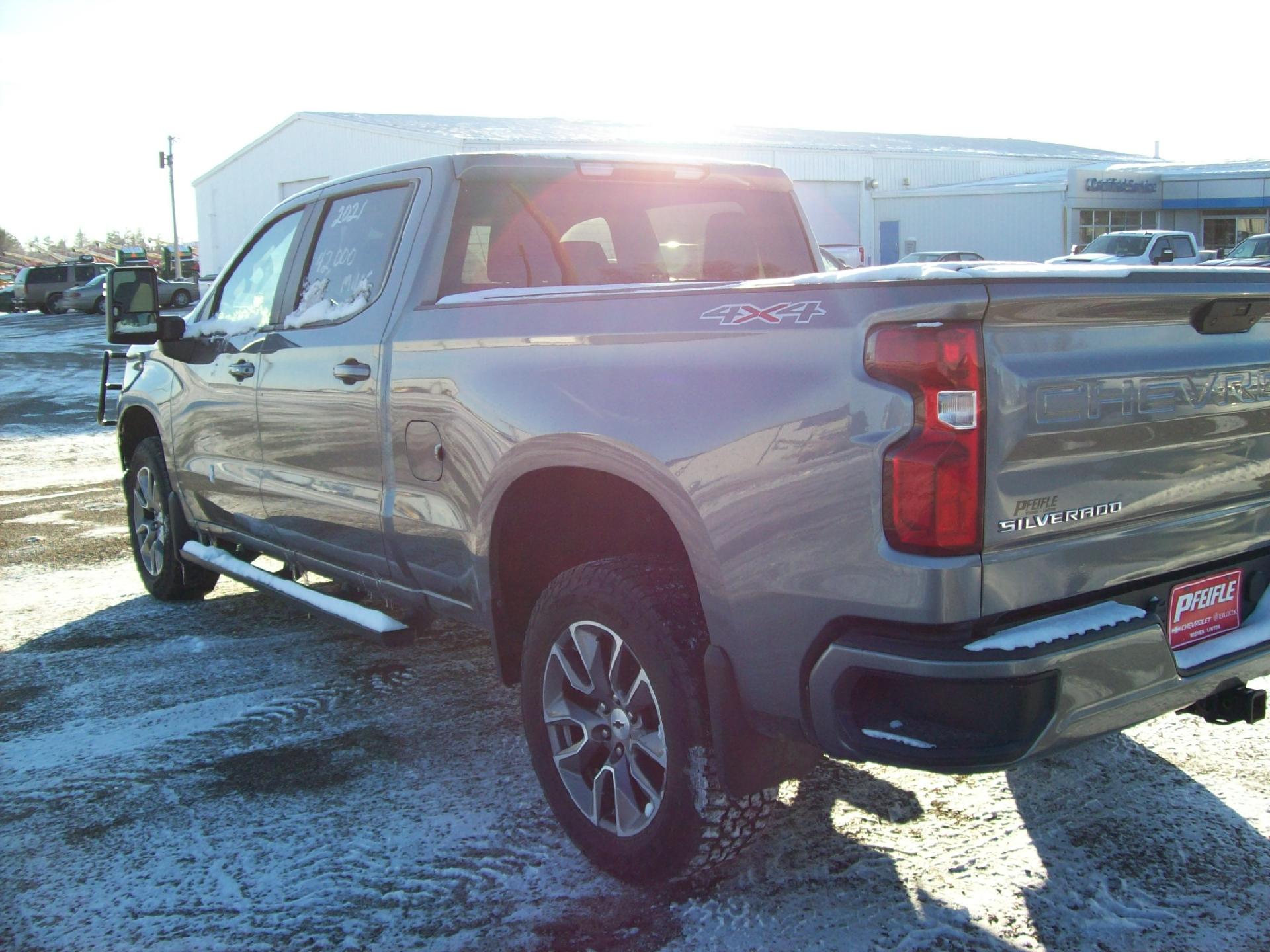 Used 2021 Chevrolet Silverado 1500 RST with VIN 1GCUYEED4MZ298525 for sale in Wishek, ND