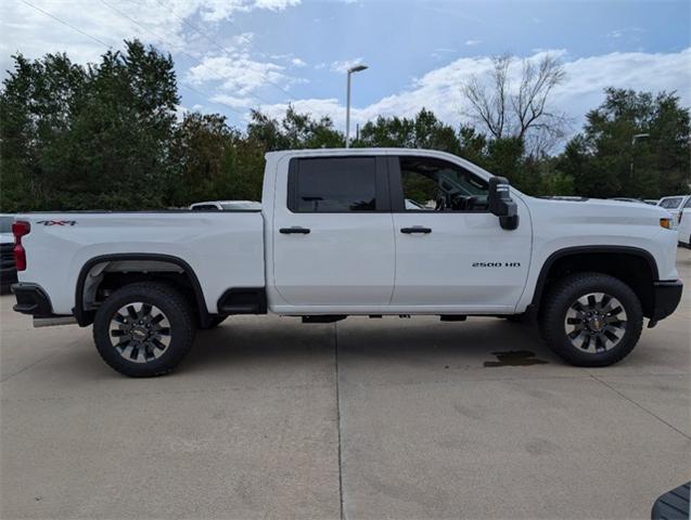 2024 Chevrolet Silverado 2500 HD Vehicle Photo in ENGLEWOOD, CO 80113-6708